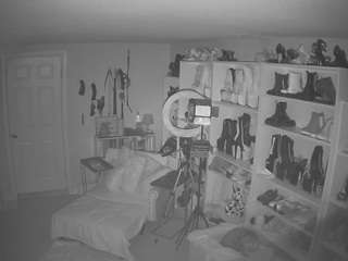 Miss Olivia Black Dressing Room